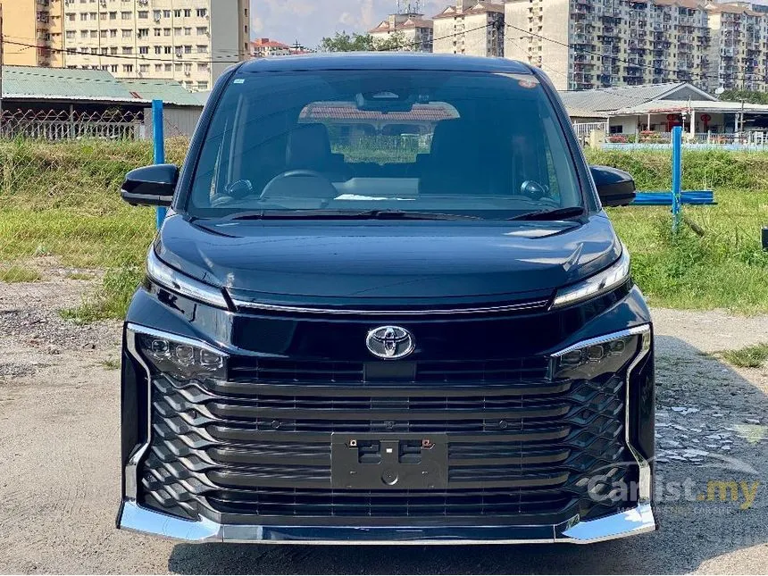 2022 Toyota Voxy S-Z MPV