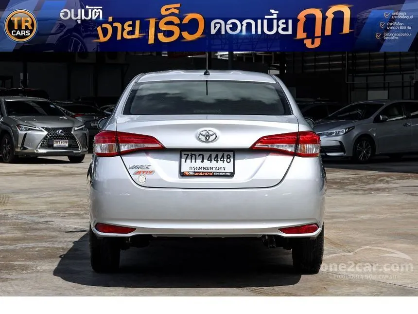 2018 Toyota Yaris Ativ J Sedan