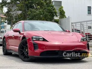 2023 Porsche Taycan GTS Cross Turismo Unregistered Welcome view