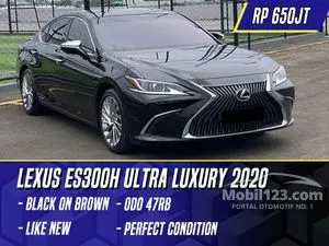2020 Lexus ES 300h 2.5 Ultra Luxury Sedan