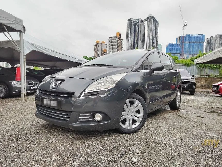 2013 Peugeot 5008 MPV