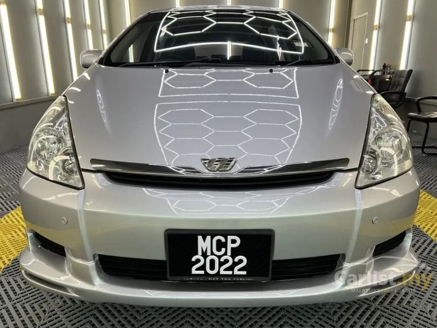2004 Toyota Wish Type S MPV