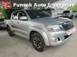 Used 2013 Toyota Hilux 2.5 G VNT Pickup Truck