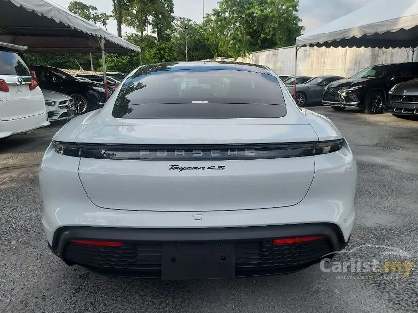 2021 Porsche Taycan 4S Sedan