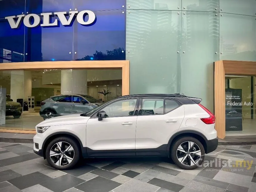 2022 Volvo XC40 Recharge P8 SUV