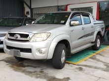 2009 Toyota Hilux 2.5 G Pickup Truck