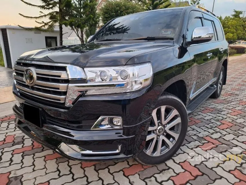 2017 Toyota Land Cruiser ZX SUV