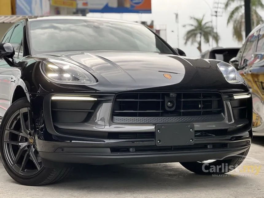 2023 Porsche Macan SUV