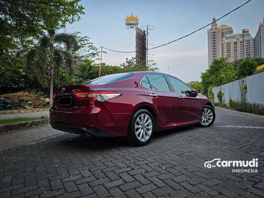 2019 Toyota Camry V Sedan