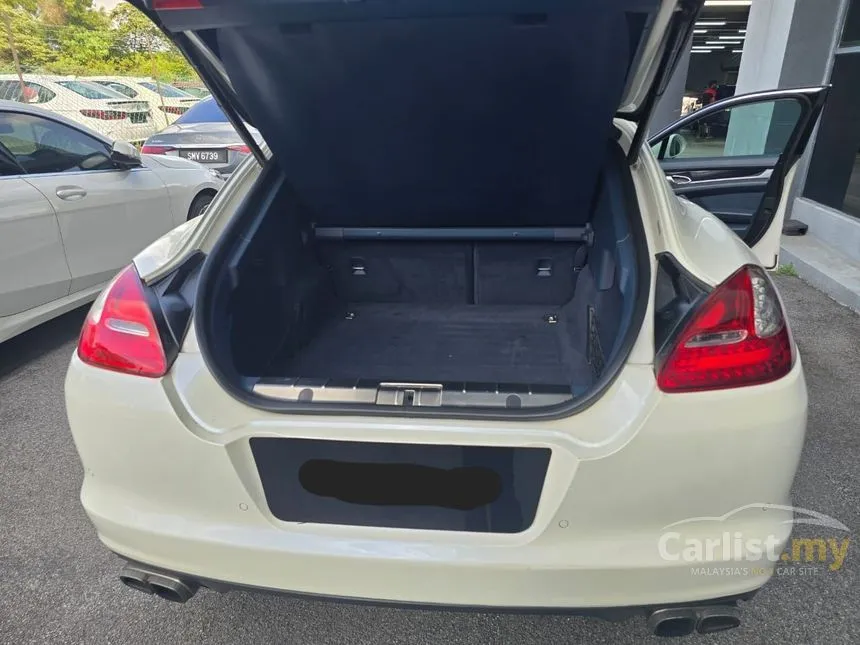 2010 Porsche Panamera 4S Hatchback