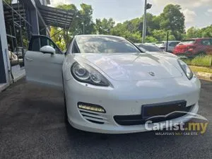 2010 Porsche Panamera 4.8 4S Hatchback