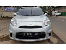 2013 Nissan March XS Sport Version Matic (kredit dibantu)