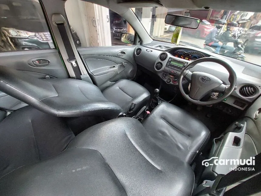 2013 Toyota Etios Sedan