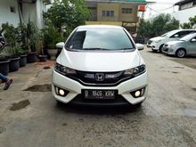 Honda Jazz 1.5 RS AT 2015 White Amazing, Top Condition, Service Record...KM low bangett