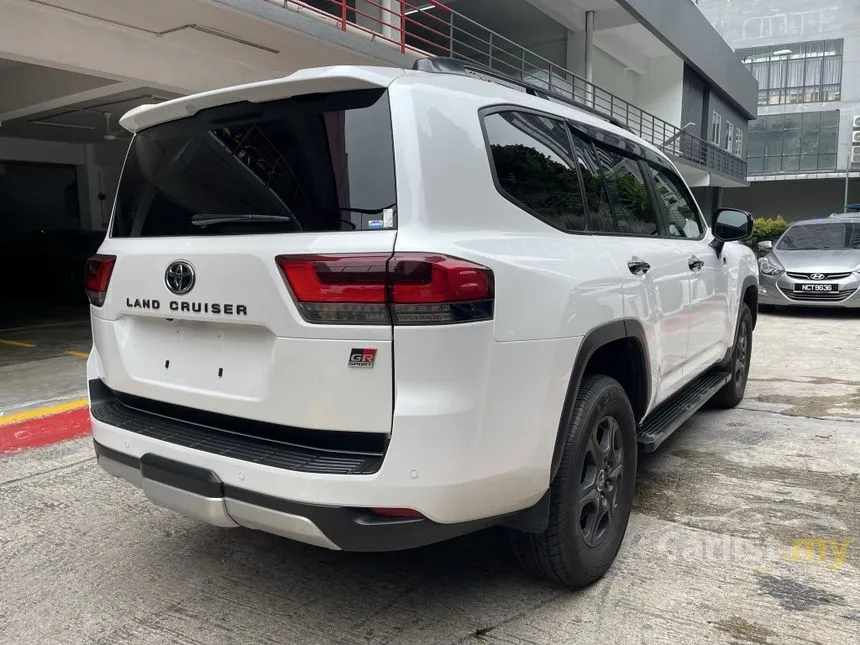 2022 Toyota Land Cruiser J300 GR Sport SUV