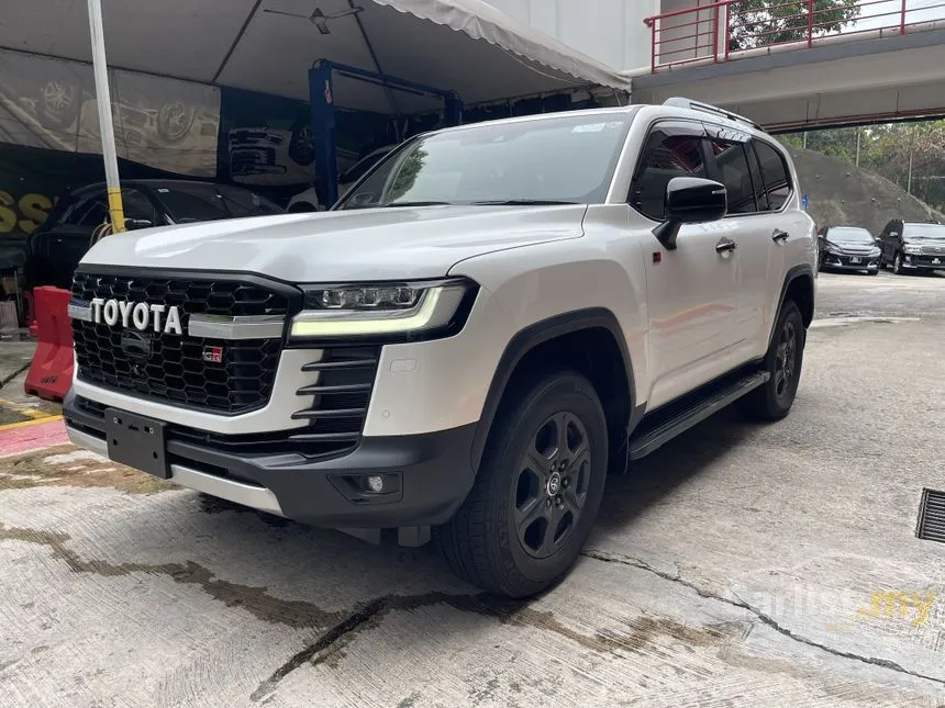 2022 Toyota Land Cruiser J300 GR Sport SUV