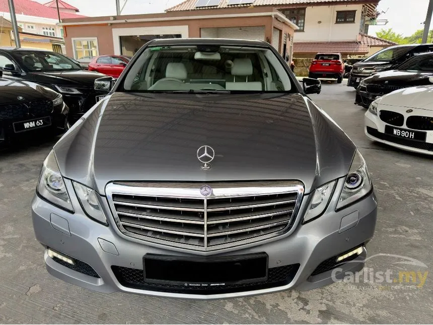 2010 Mercedes-Benz E200 CGI Sedan