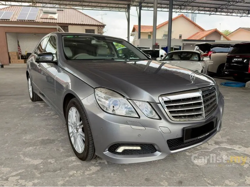 2010 Mercedes-Benz E200 CGI Sedan