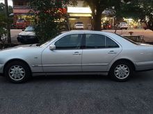 1996 Mercedes-Benz E200 2.0 Elegance Sedan