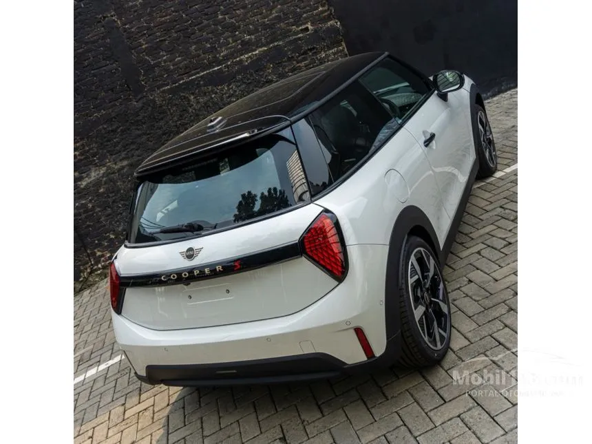 2024 MINI Cooper S 3 Door Hatchback
