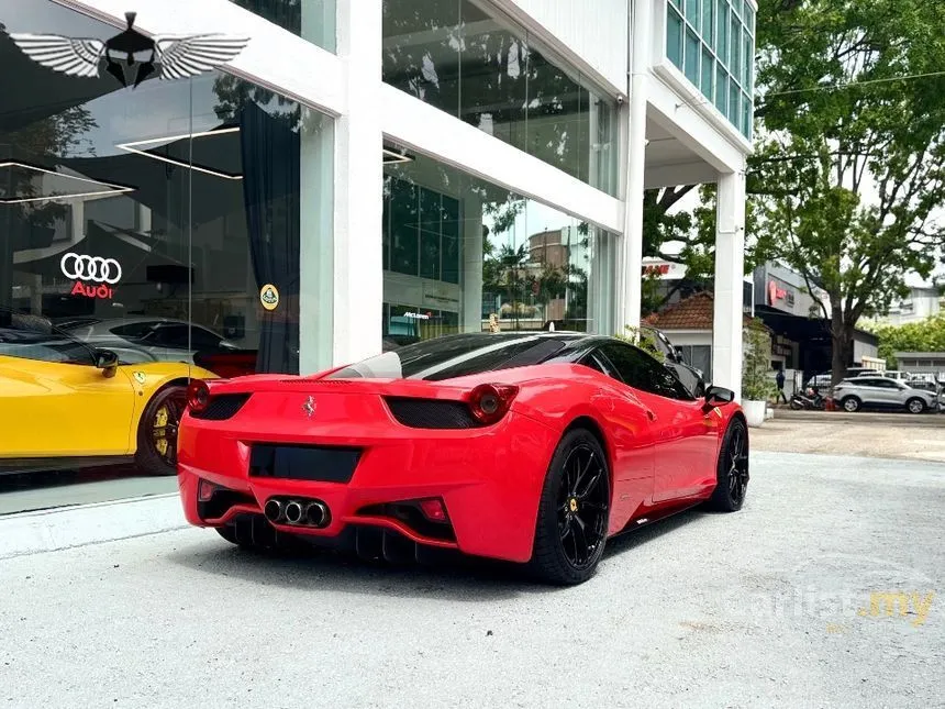 2011 Ferrari 458 Italia Coupe