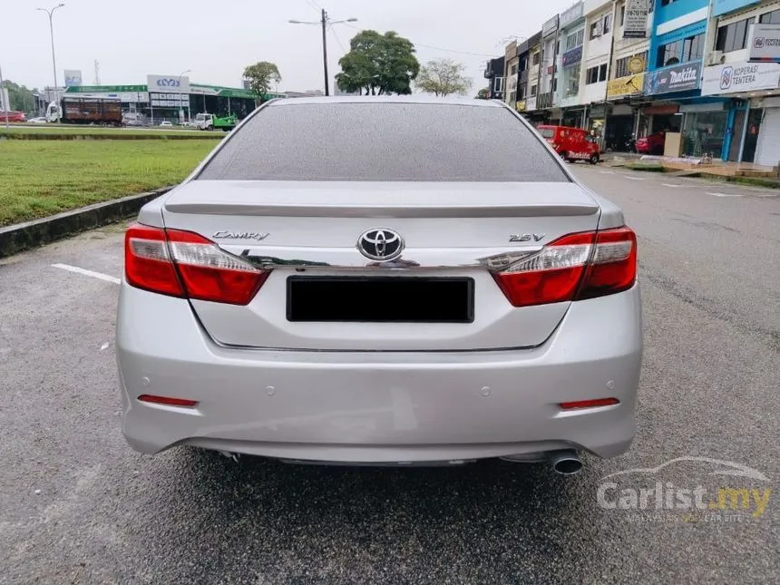 2012 Toyota Camry V Sedan