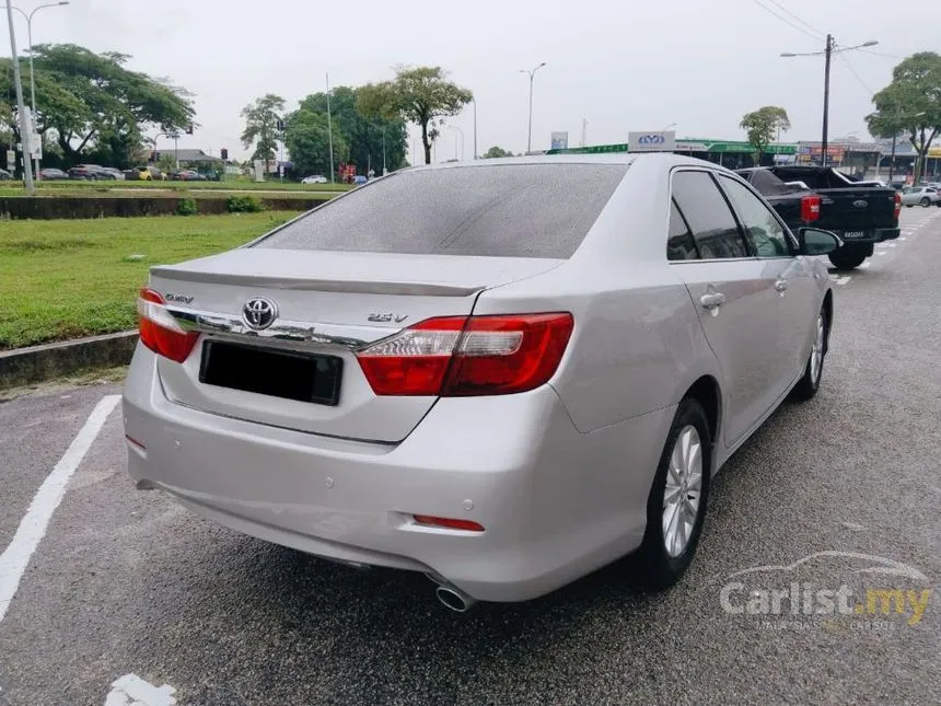2012 Toyota Camry V Sedan