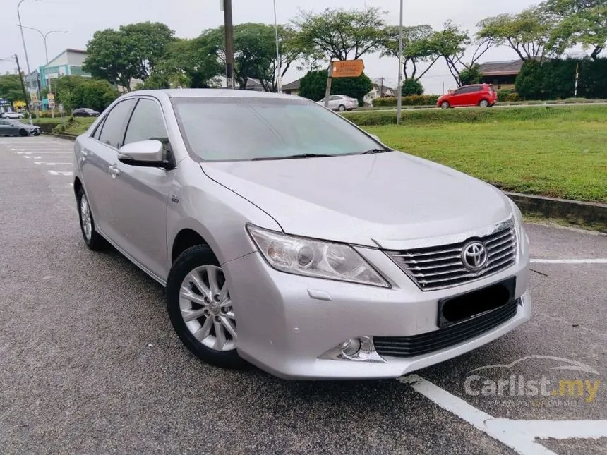 2012 Toyota Camry V Sedan