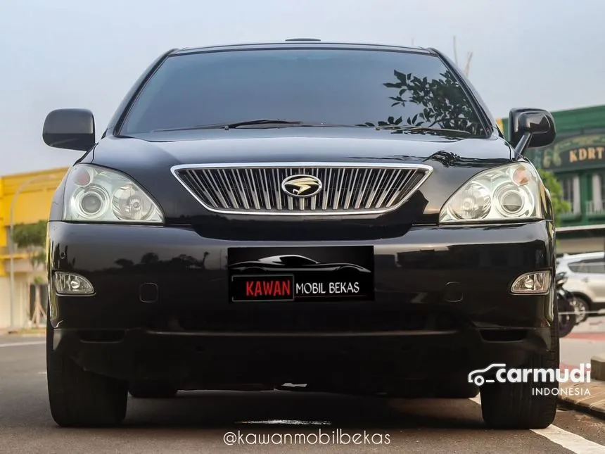 2003 Toyota Harrier SUV