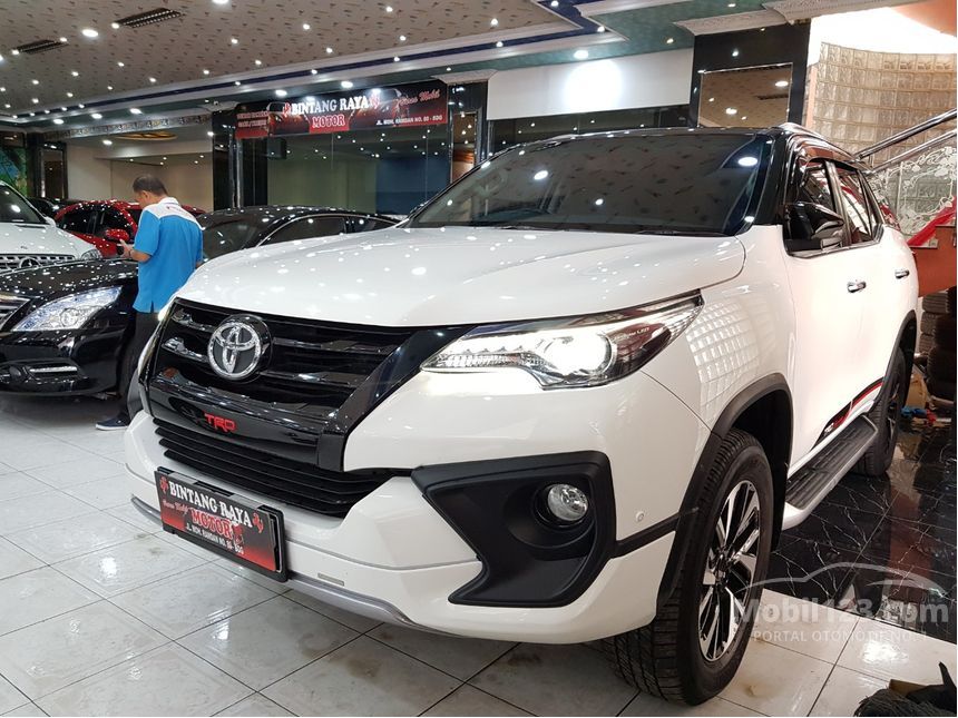 Jual Mobil Toyota Fortuner 2018 TRD 2.4 di Jawa Barat 