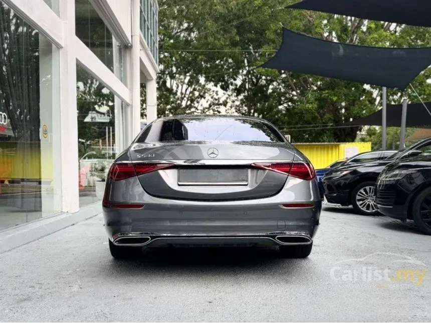 2022 Mercedes-Benz S580e Sedan