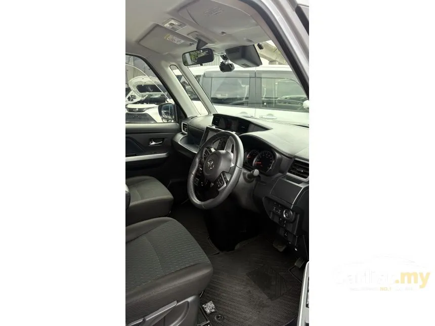 2021 Toyota Roomy Custom G-T MPV