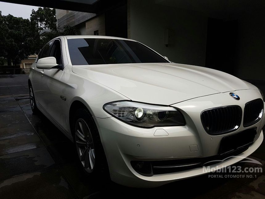 Jual Mobil BMW 520d 2013 F10 Facelift 2.0 Diesel Sedan 2.0 