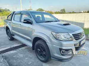 2015 Toyota Hilux 2.5 G TRD Sportivo VNT Dual Cab (Metallic) Pickup
