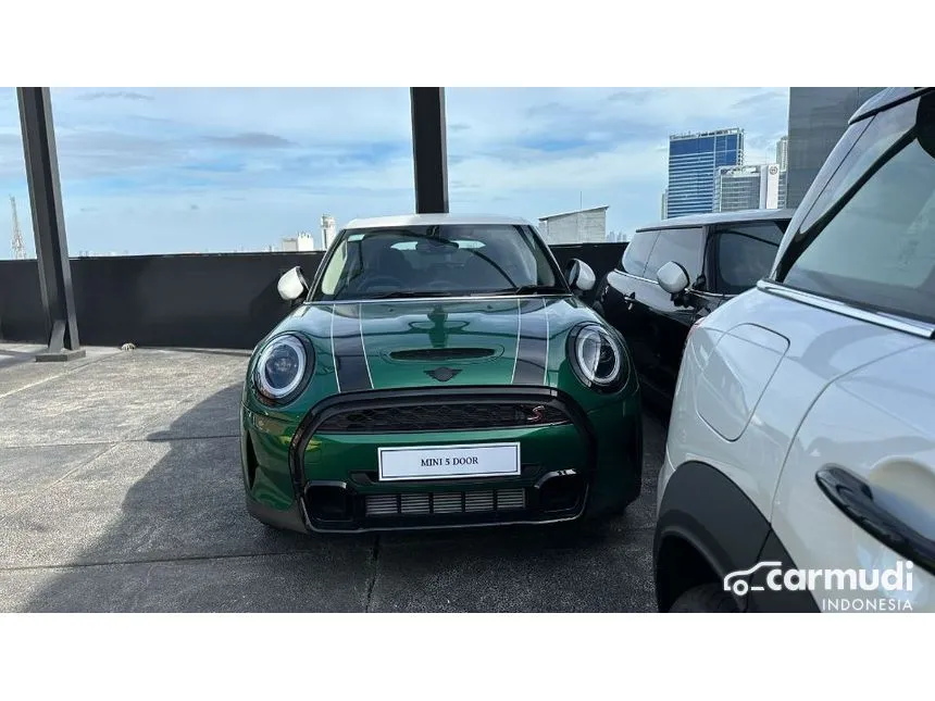 Jual Mobil MINI Cooper 2024 S 5 Door 2.0 di DKI Jakarta Automatic Hatchback Hijau Rp 1.049.000.000