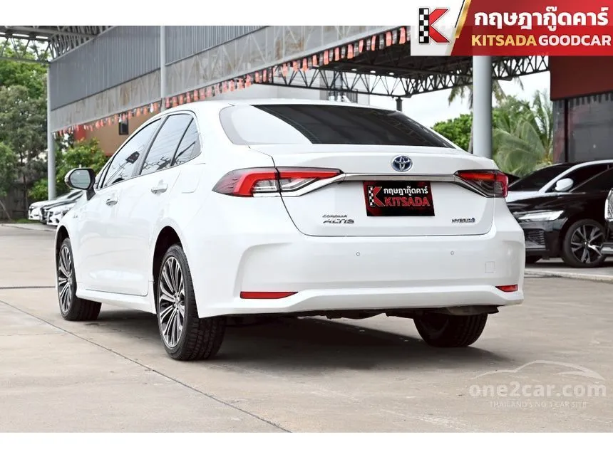 2022 Toyota Corolla Altis Hybrid Premium Sedan