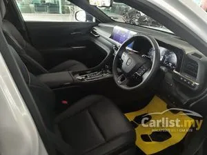 2024 Toyota Crown 2.5 Crossover Z Sedan
