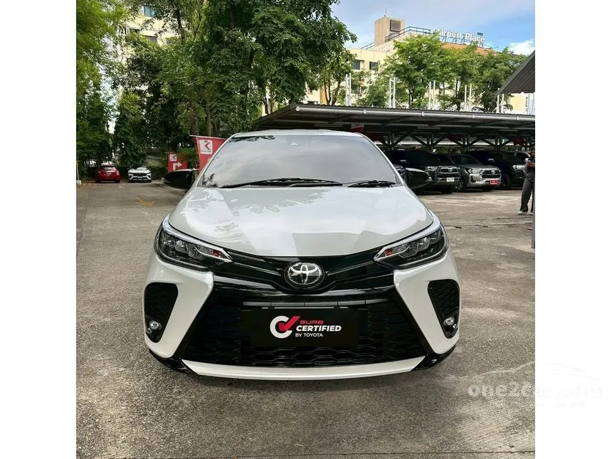 2021 Toyota YARIS Sport Premium Hatchback