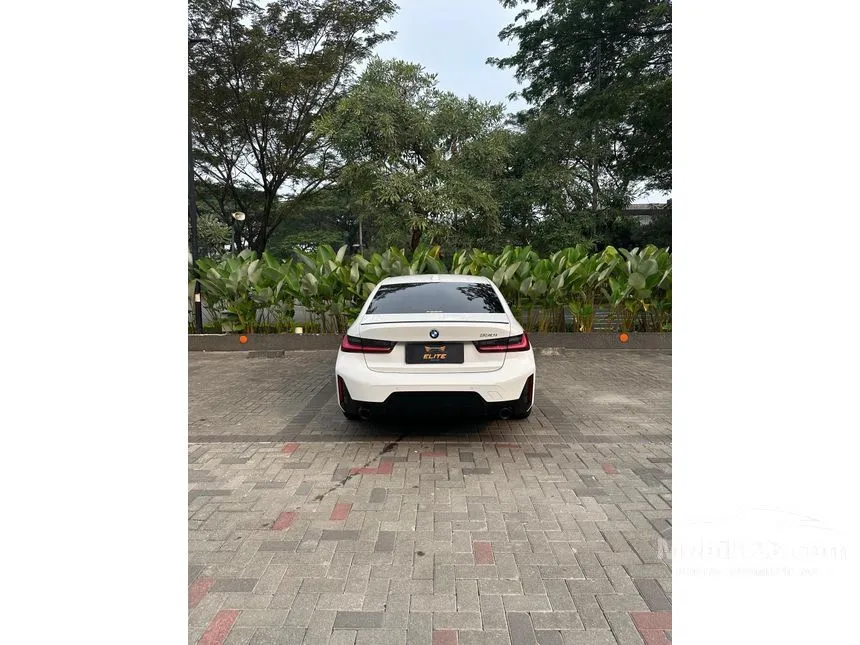2024 BMW 330i M Sport Pro Sedan