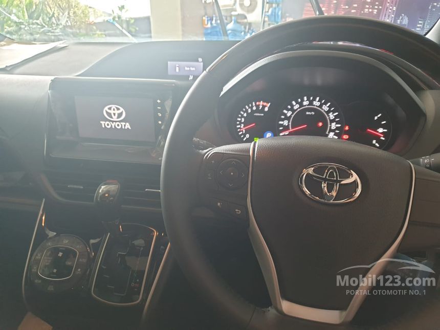 Jual Mobil  Jual Mobil  Toyota Voxy 2020 2 0 di DKI Jakarta Automatic 