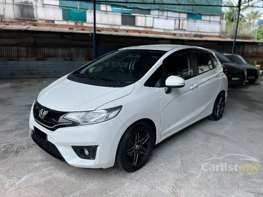 2016 Honda Jazz V i-VTEC Hatchback