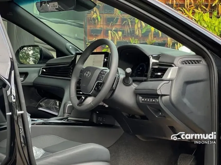 2025 Toyota Camry HV TSS 2 (Premium Color) Sedan