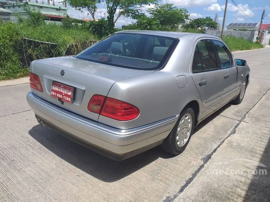 1994 Mercedes-Benz C220 Elegance Sedan