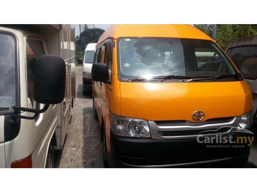 Toyota Hiace 2011 Window 2.7 in Kuala Lumpur Manual Van Orange for 