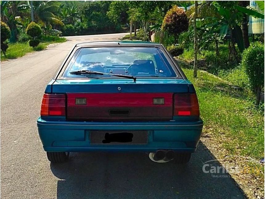 1993 Proton Saga Iswara Hatchback