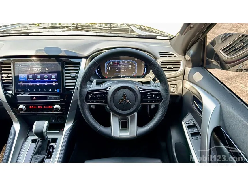 2024 Mitsubishi Pajero Sport Dakar 4X2 SUV