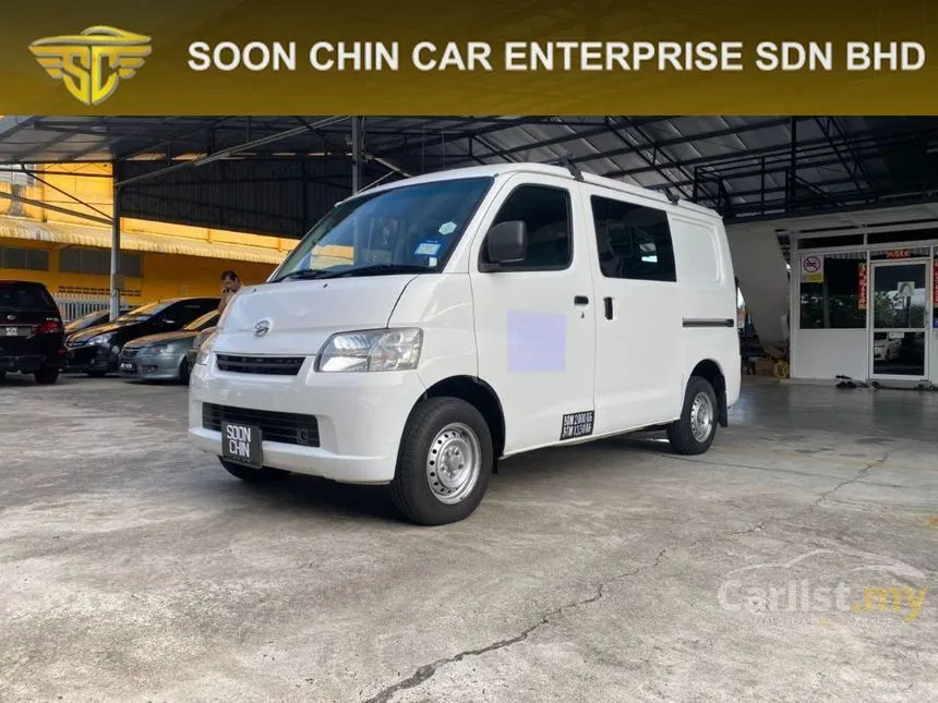 2020 Daihatsu Gran Max Semi Panel Van