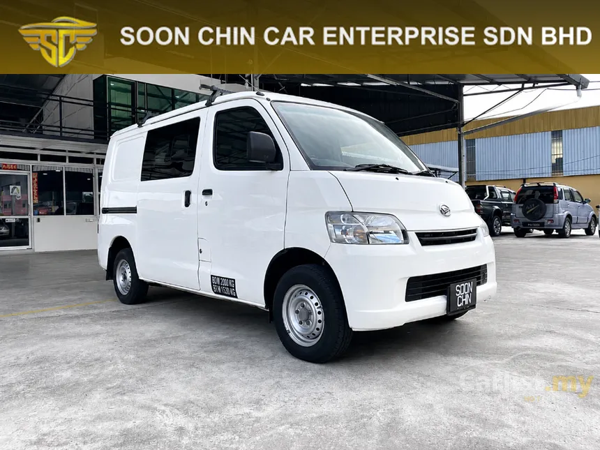 2020 Daihatsu Gran Max Semi Panel Van