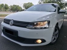 VOLKSWAGEN JETTA TSI 7 SPEED FULL BODY KITS NAPPA LEATHER TIP TOP CONDITIONS