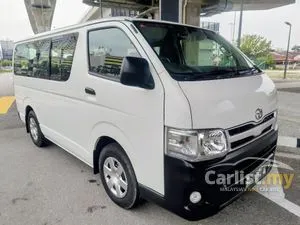 2013 Toyota Hiace 2.5 Window Van Van